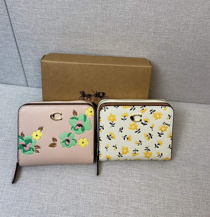 Picture of Coach Wallets _SKUfw170100246fw